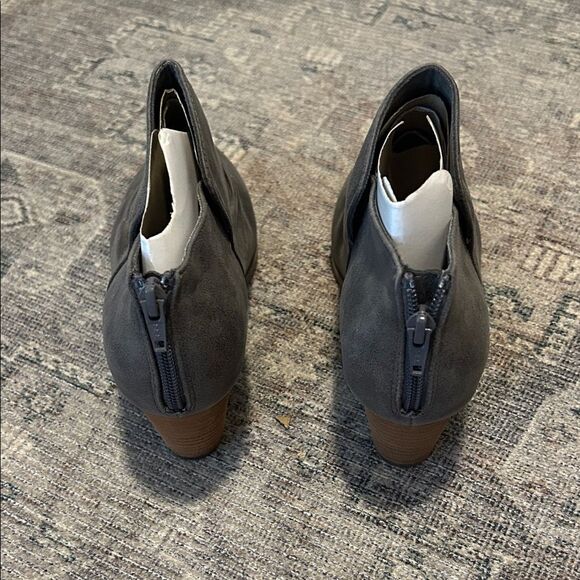 Report Footwear Clarice Heeled Ankle Booties - Wide - Picture 5 of 6